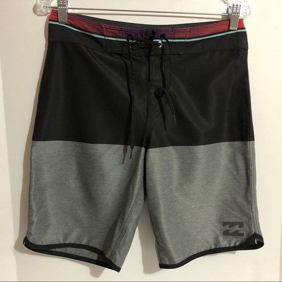 Billabong platinum X board shorts Black/Gray